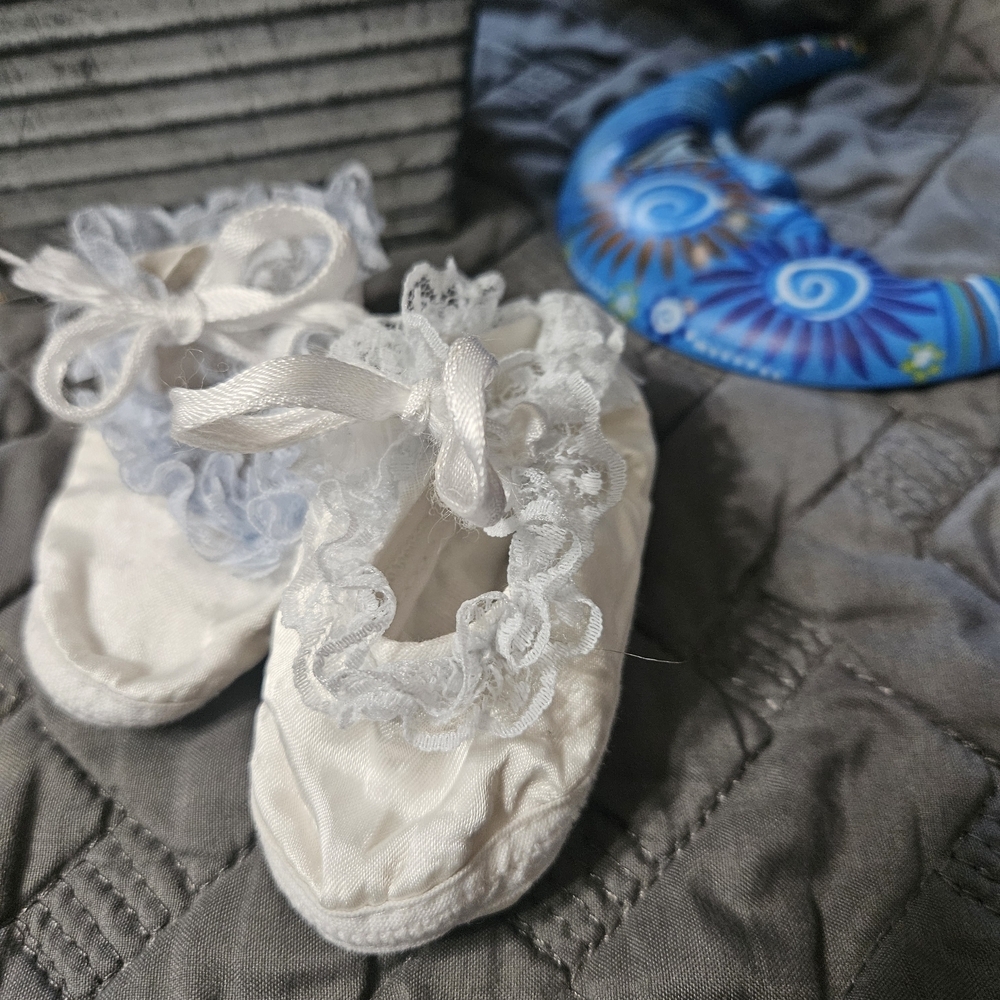 Vintage Homemade 1980s White Baby Doll Shoes with Lace OR FREE***